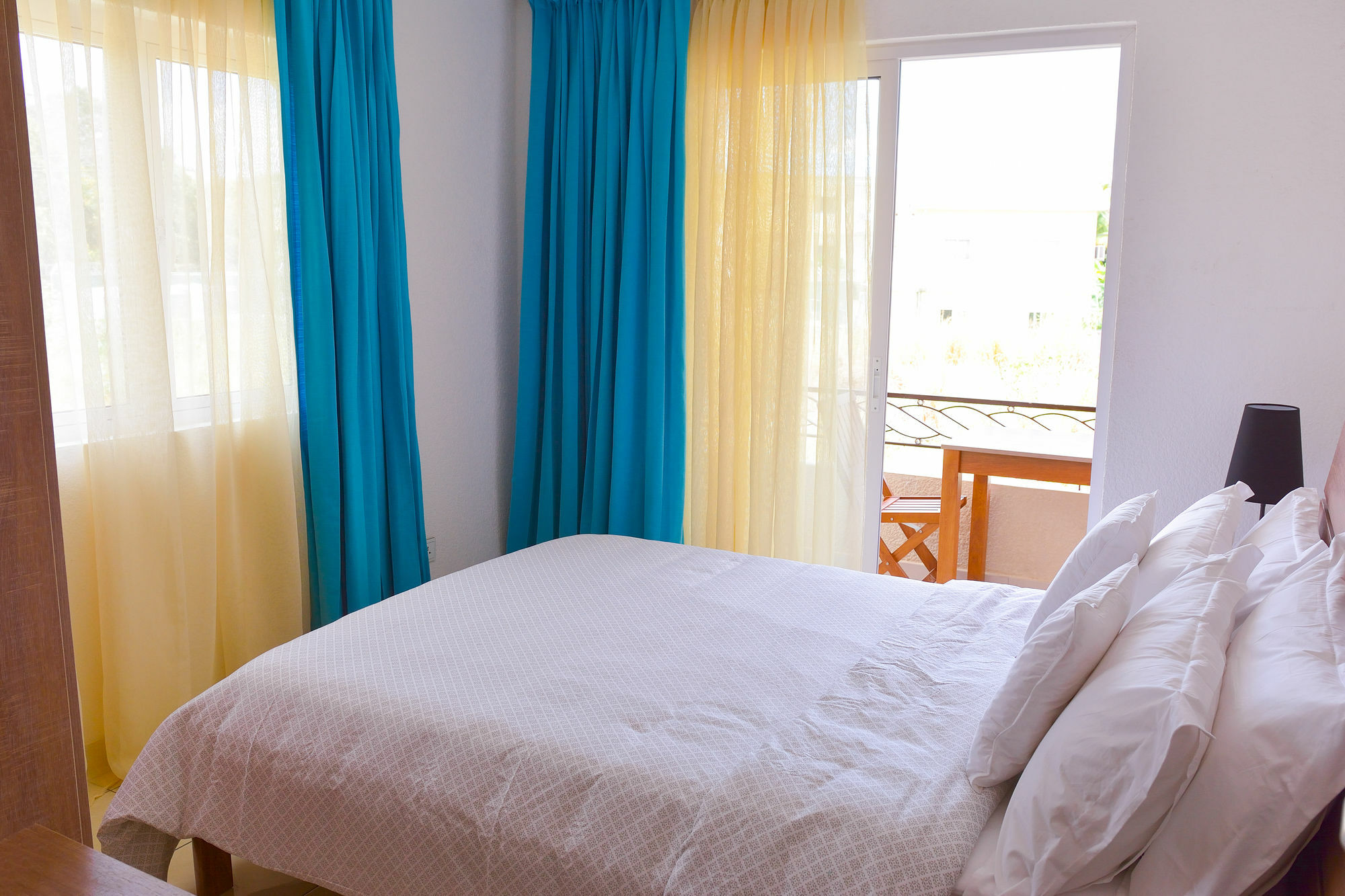 Silverleaf Service Apartments Flic en Flac Экстерьер фото